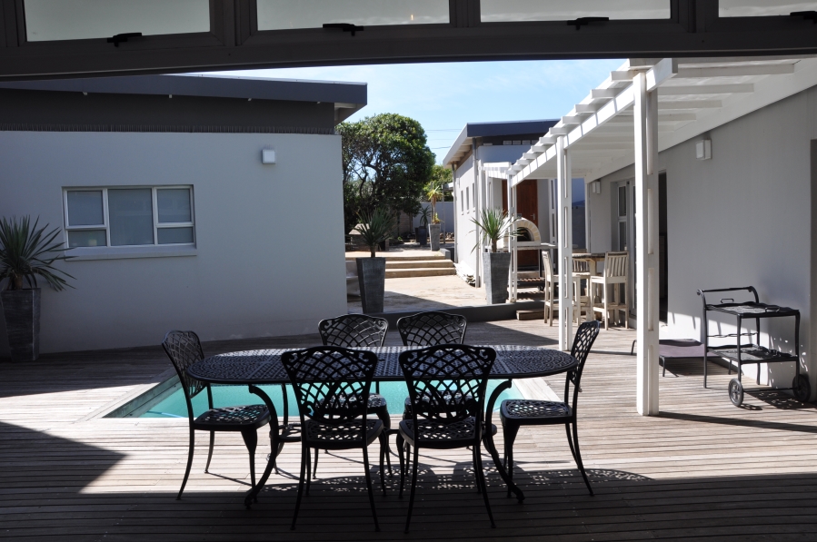 5 Bedroom Property for Sale in Gonubie Eastern Cape